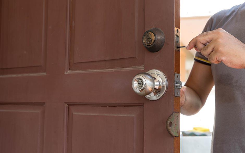 changer une serrure de porte Laval-en-Brie